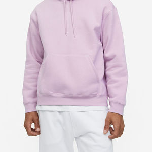 Conjunto de chándal de verano de color negro para hombre, camiseta y pantalones personalizados para hombre a la venta - Product Image 1