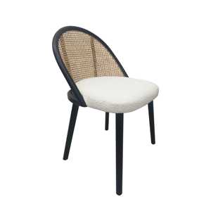 Chaise de salle à manger Masion de haute qualité, fabriquée en bois de teck massif avec un cadre en rotin et une sellerie recouverte, pour une utilisation en intérieur et en extérieur - Product Image 5