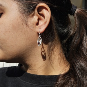 ต่างหูเงินโกเมนน้ำหนักเบาของขวัญคริสต์มาสที่ดีที่สุดสำหรับงานปาร์ตี้ในโอกาสเทศกาล - Product Image 3