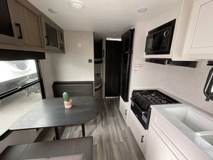 Caravane de camping d'occasion Jayco Jay Flight S-l-x 260BH 2024 à vendre - Product Image 4