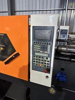 Machine de moulage par injection plastique verticale Jetmaster 2024, bon état de marche, JM 128 tonnes, petite machine à pompe