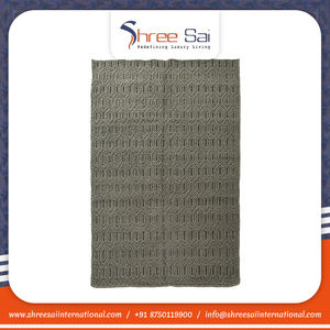 Tapis en laine de coton tissés à la main de qualité supérieure largement vendus tapis de coureur en laine indienne avec des techniques brodées - Product Image 5