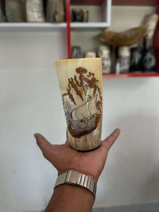Vaso Vikingo de Cuerno de Búfalo Tallado Artesanalmente, Ecológico, Hecho a Mano, Estilo Nórdico, Color Natural, 6 Pulgadas, Personalizado - Product Image 2