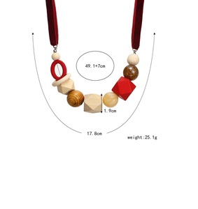 Collier classique de style nouveau fait à la main, mode moderne pour filles, 100% résine de bois naturelle, design fantaisie, bijoux chrétiens faits à la main - Product Image 1