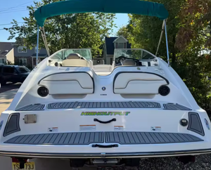 Bateau à moteur de luxe d'occasion Yamaha 212SS 6m Twin High-Performance 1.8L 360cv 10 places avec remorque en vente - Product Image 2