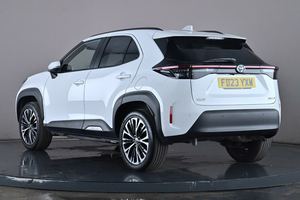 USADO LHD/RHD 2023 T O Y O T A YARIS CROSS 1,5 DE EXCEL DE 1, 1, 2, 1, 2, 1, 2 - Product Image 2