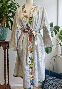 Pretty White Peach Rust Lime Exotic Tropical Floral Bloom Kantha Kimono Mujeres y niñas Verano Primavera Vestidos con conjuntos de artículos - Product Image 6
