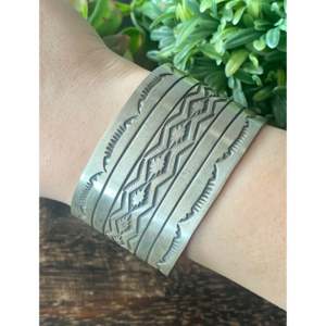 ริค เอ็นริเกซ กำไลข้อมือแฟชั่นเงินสเตอร์ลิง - Product Image 2