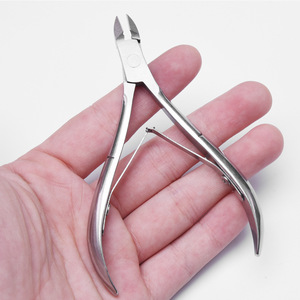 Vente en gros d'outils de manucure et de pédicure de qualité chirurgicale en plaqué or Poussoirs à ongles en acier inoxydable massif Pince d'angle manuelle - Product Image 5