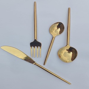 Juego de cubiertos de acero inoxidable de lujo Cubiertos de restaurante que incluyen cucharas de plata Tenedores Cuchillos a bajo precio para fiestas y hogar - Product Image 3