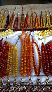 Chapelet turquoise parfait conçu Tasbih accessoires de prière Tasbih en gros avec des formes de perles de résine naturelle perles de prière - Product Image 2