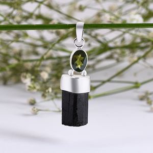 Pendentif Moldavite en pierres précieuses naturelles fait à la main en argent sterling 925 or jaune symbole chrétien bijoux en gros cadeau pour elle - Product Image 4