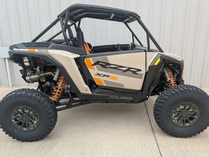 รถออฟโรด Polaris RZR XP S 1000 Ultimate 2 ที่นั่ง 4 จังหวะ ประสิทธิภาพสูง สำหรับทุกฤดูกาล เป็นมิตรกับสิ่งแวดล้อม ขาย - Product Image 2