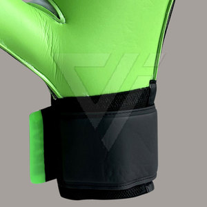 Guantes de Portero de Cuero Personalizables Más Vendidos con Correa Antideslizante Ajustable Hechos en Pakistán Colores y Logotipo Personalizados - Product Image 6