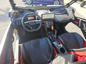 NOUVEAU D'ORIGINE D'USINE 2026 Can-Am Maverick X3 X DS TURBO RR Smart-Shox avec 10,25 pouces écran tactile UTV POUR ADULTES - Product Image 4