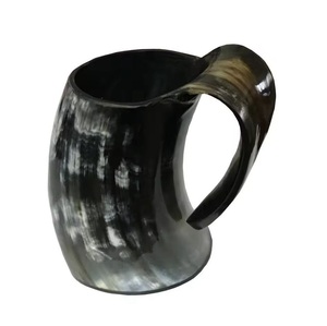 Mug en corne écologique de style animal viking fait à la main avec un détail de dragon sculpté - Product Image 4