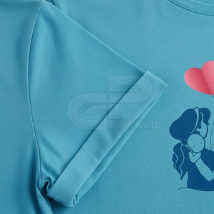 Camiseta especial para el Día de la Madre con diseño gráfico único y estilo casual moderno. - Product Image 4