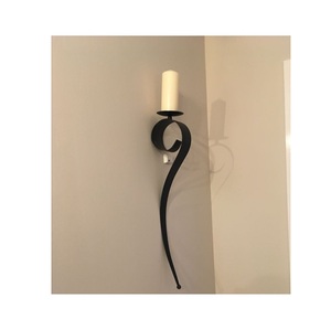 Ensemble de bougeoirs en métal à finition antique, adapté à une utilisation intérieure et extérieure, mariages, fêtes, occasions festives ou à la maison - Product Image 3