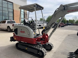 Mini-excavatrice hydraulique sur chenilles Takeuchi TB225 d'occasion, excavatrice compacte pour la construction - Product Image 4