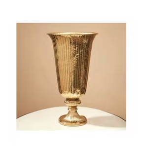 Wholesale Price <b>Vases</b> Attractive Design High Quality Metal Flower <b>Vase</b> With Attractive <b>Texture</b> Finished Home Table Top Decor - Product Image 4