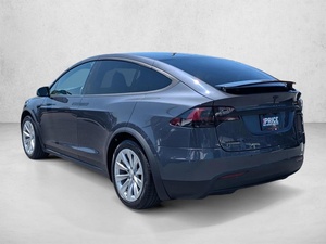 OFFRE SPÉCIALE! Véhicule d'occasion aux enchères chez le concessionnaire - Modèle X P100D berline AWD 2019 - Product Image 6