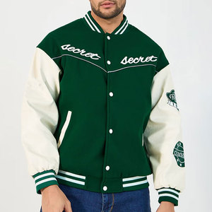 Blouson universitaire vert crème pour homme, col rabattu, simple boutonnage, coupe droite, avec patchs lettres brodés, style preppy - Product Image 1
