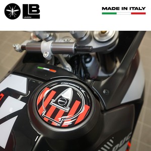 Ducati DesertX 2023 Compatible 3D Protecteur de bouchon de réservoir d'essence Nouveau Style Autocollant 3D - Product Image 3