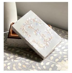 Collier d'anneaux de stockage organisationnels à double ombrage en os et incrustation de résine naturels de conception moderne artisanale Autres articles décoratifs - Product Image 3