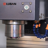 Centre d'usinage vertical CNC VMC650 de haute précision à 5 axes pour l'aérospatiale, l'automobile et la fabrication de moules