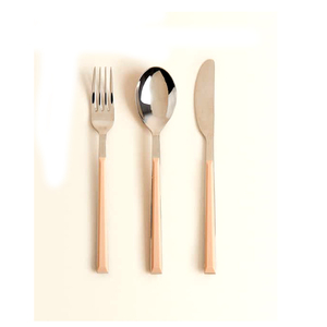 Ensemble de couverts royaux de luxe en laiton argenté Ensemble d'argent à poignée unique de conception finie mate faite à la main royale - Product Image 1