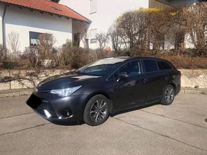 A YOTA AVENSIS 1,8 EDICIÓN S + T. SPORT 2017 USADO - Product Image 6