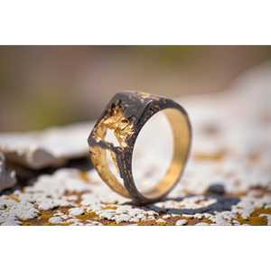 Anillo de Sello Rústico Vikingo Unisex de Plata de Ley 925, Hecho a Mano, con Acabado Kintsugi Dorado Oxidado, Joyería Artesanal - Product Image 6