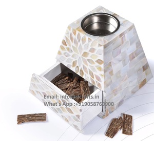 Brûleur d'encens élégant en résine en bois Medkhan Mubkhar pour les cérémonies spirituelles - Product Image 4