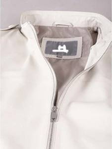 Veste en cuir véritable blanc pur et doux pour femmes, col cheminée blanc pour l'été, fermeture éclair intégrale, nouvelle veste de motard ajustée de créateur - Product Image 6