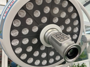 โคมไฟผ่าตัดสัตว์แบบติด<span class=keywords><strong>เพดาน</strong></span> LED ปรับโฟกัสได้ สำหรับห้องผ่าตัดสัตว์ - Product Image 1