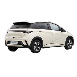 Auto Eléctrico Estilo 2024, Vehículo Eléctrico Compacto, Motor Turbo Automático, Interior Oscuro, Volante a la Izquierda, Coupé Energético para Adultos - Product Image 3