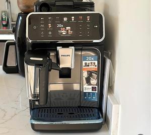 Cafetera Automática Coffee Break Pro de Venta Rápida con Conexión a Agua Corriente, ENTREGA A TODO EL MUNDO - Product Image 2