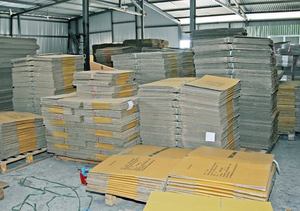 Caja de cartón de diseño e impresión personalizados para cajas de embalaje de papel, caja de envío corrugada hecha en Vietnam - Product Image 3