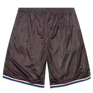 Short de sport à séchage rapide respirant et extensible pour homme avec taille élastique et bande latérale Sports personnalisés pour la course à pied - Product Image 2