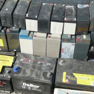 Acheter des batteries de voiture au plomb-acide usagées/déchargées – Produit durable et économique - Product Image 2