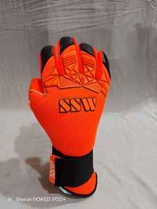 Gants de gardien de but de football anti-dérapant en cuir imperméable personnalisé professionnel pour jeunes adultes unisexe - Product Image 3