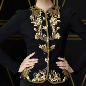Chaqueta elegante en tela de terciopelo, embellecedor de cuentas de cristal bonitas y elegantes, trabajo de piedra de vidrio @ 2022 - Product Image 1
