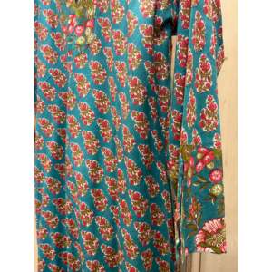 Vestido Casual de Verano con Cintura Elástica, Estampado Floral, Transpirable, Estilo Lindo, Tallas XL 2XL Mín. Pida 2 piezas-SUMMER GARDEN 2 - Product Image 5