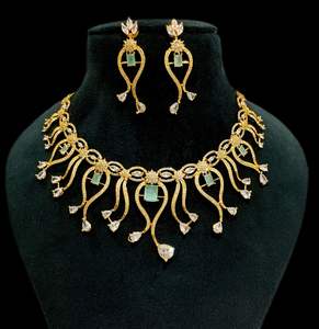 ชุดสร้อยคอเพชรเพทายสุดอินเทรนด์พร้อมต่างหูสร้อยคอเคลือบทองสำหรับงานแต่งงาน CZ zircon Diamond Wedding สำหรับผู้หญิง - Product Image 2