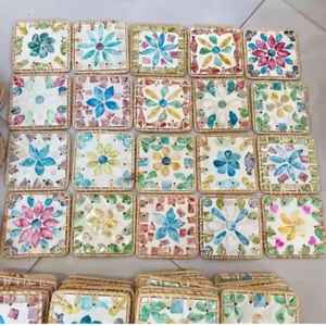 Posavasos Artesanal de Nácar Estilo Bohemio Ecológico, Acabado Artesanal, Protección para Mesa de Comedor y Café - Product Image 2