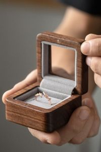 Decoración personalizada hecha a mano personalizada rústica redonda de madera portátil anillo de boda decoración caja joyero - Product Image 2