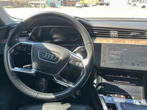 Bastante usado 2020 Audi e-tron CAR Pristine Clean Sistema de dirección hidráulica automática R18 Neumáticos 4L Motor CUERO - Product Image 6