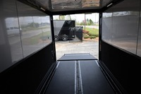 Remorques de haute qualité à prix avantageux / Remorque fermée Rock Solid 7x16TA à hauteur supplémentaire pour le transport de marchandises / Remorques fermées