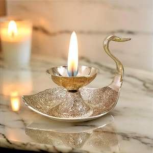 Diya d'huile en laiton en gros de qualité supérieure pour la fabrication pour la vente en gros de laiton doré antique traditionnel profond - Product Image 2