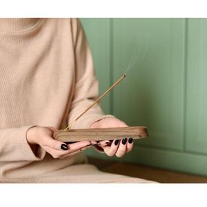 Porta Incienso de Madera Hecho a Mano de Calidad de Exportación con Acabado Natural para Práctica de Yoga y Relajación Disponible a Precio de Exportación - Product Image 1
